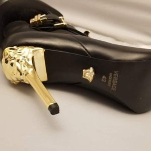 Sleek and Stylish Ankle Booties